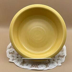 Fiesta - Yellow Medium Soup Bowl Homer Laughlin - fiesta HLC USA